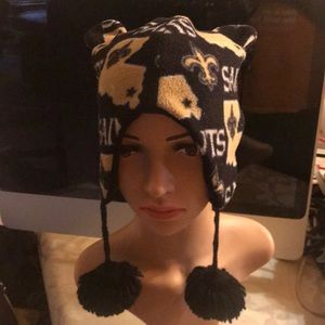 Saint’s Fleece PomPom Hat